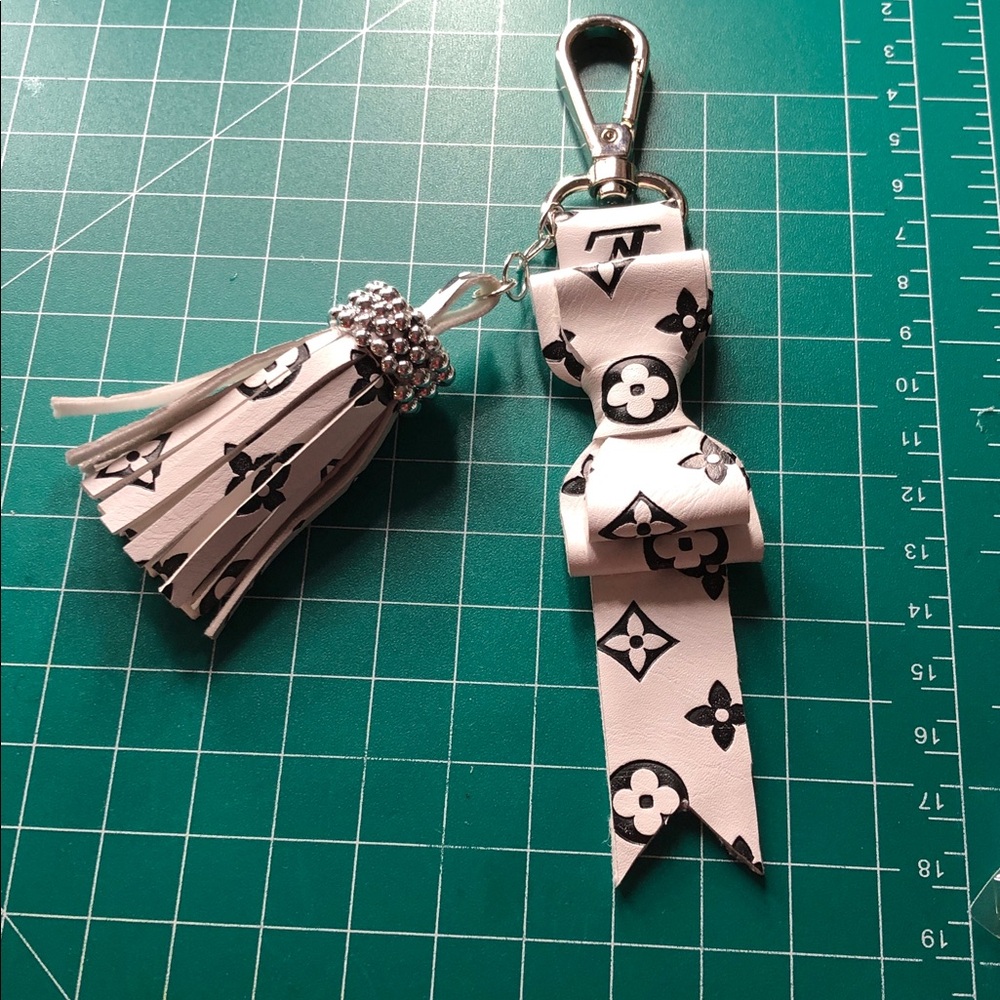 Handmade fashion keychains
